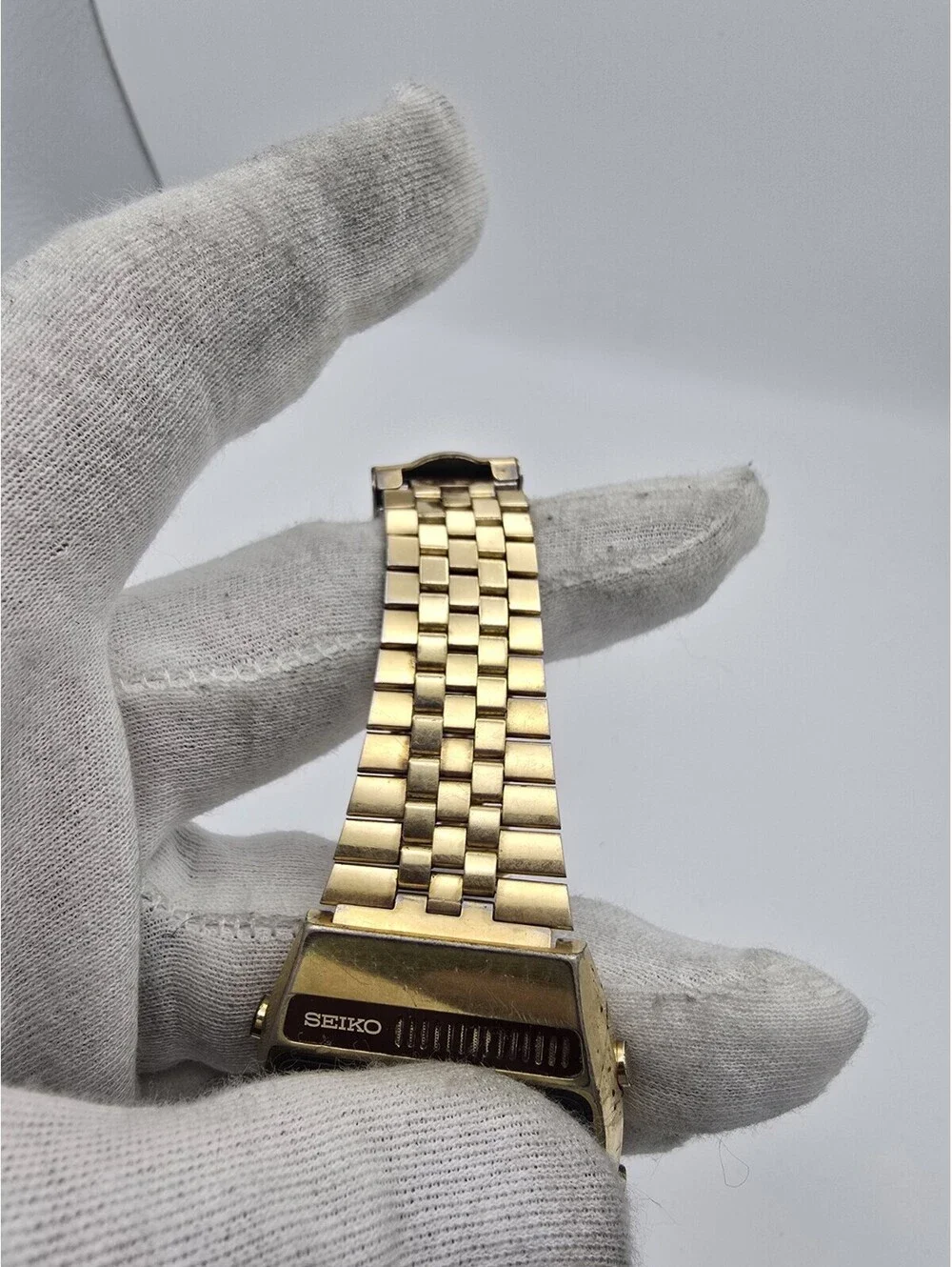 Vintage Seiko Quartz LC Digital Watch Gold Tone Speaker Grill A159-5009 Running